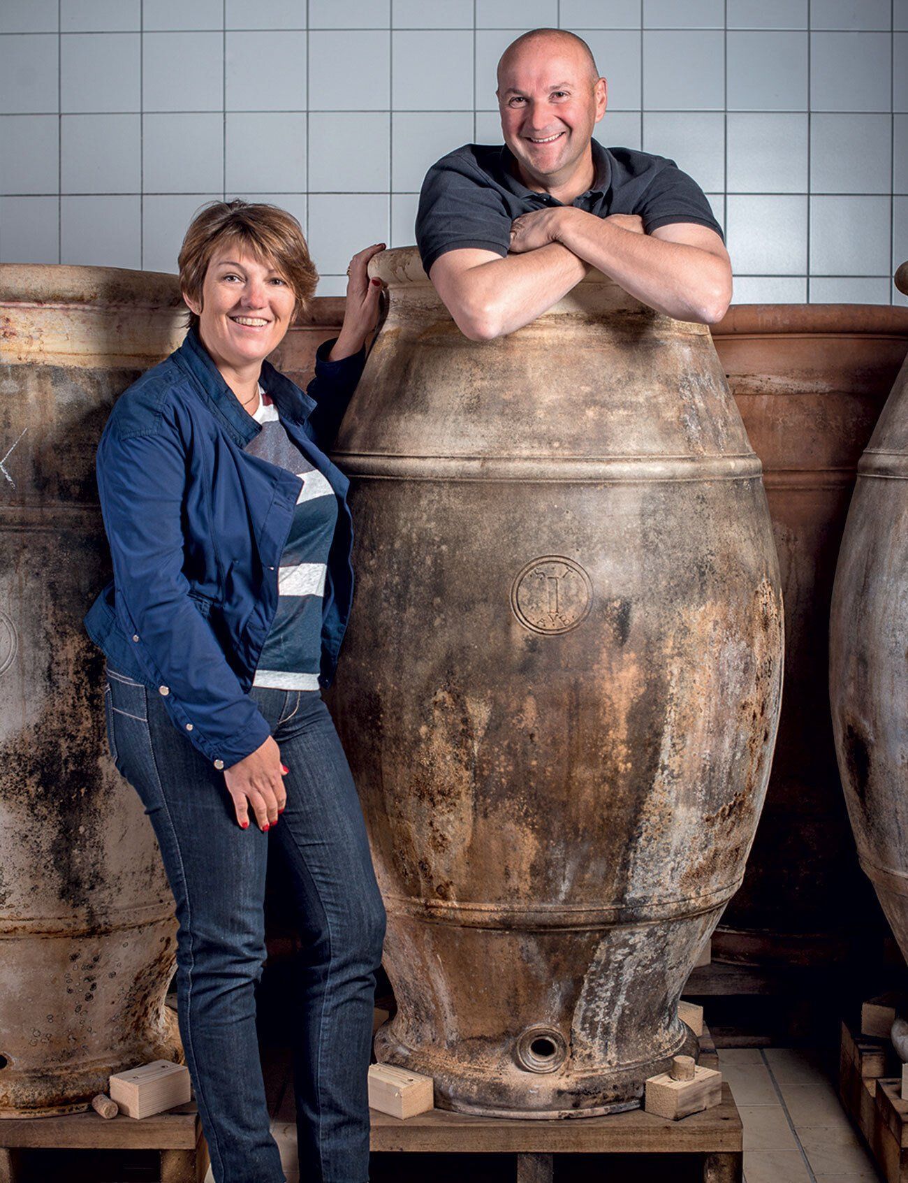 Bénédicte et Stéphane Tissot In the cellar